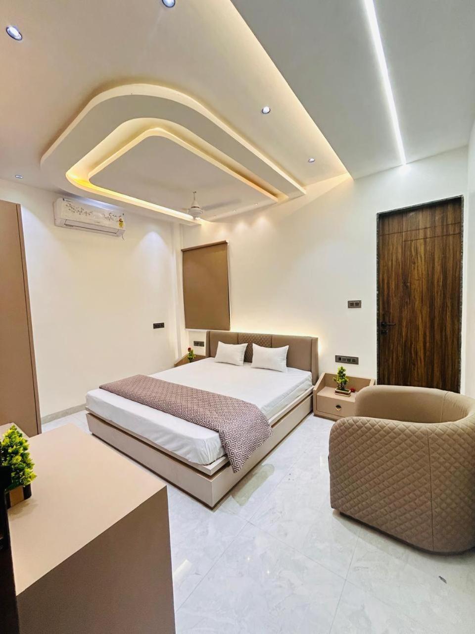 Hotel Sleep Inn Indore Bagian luar foto