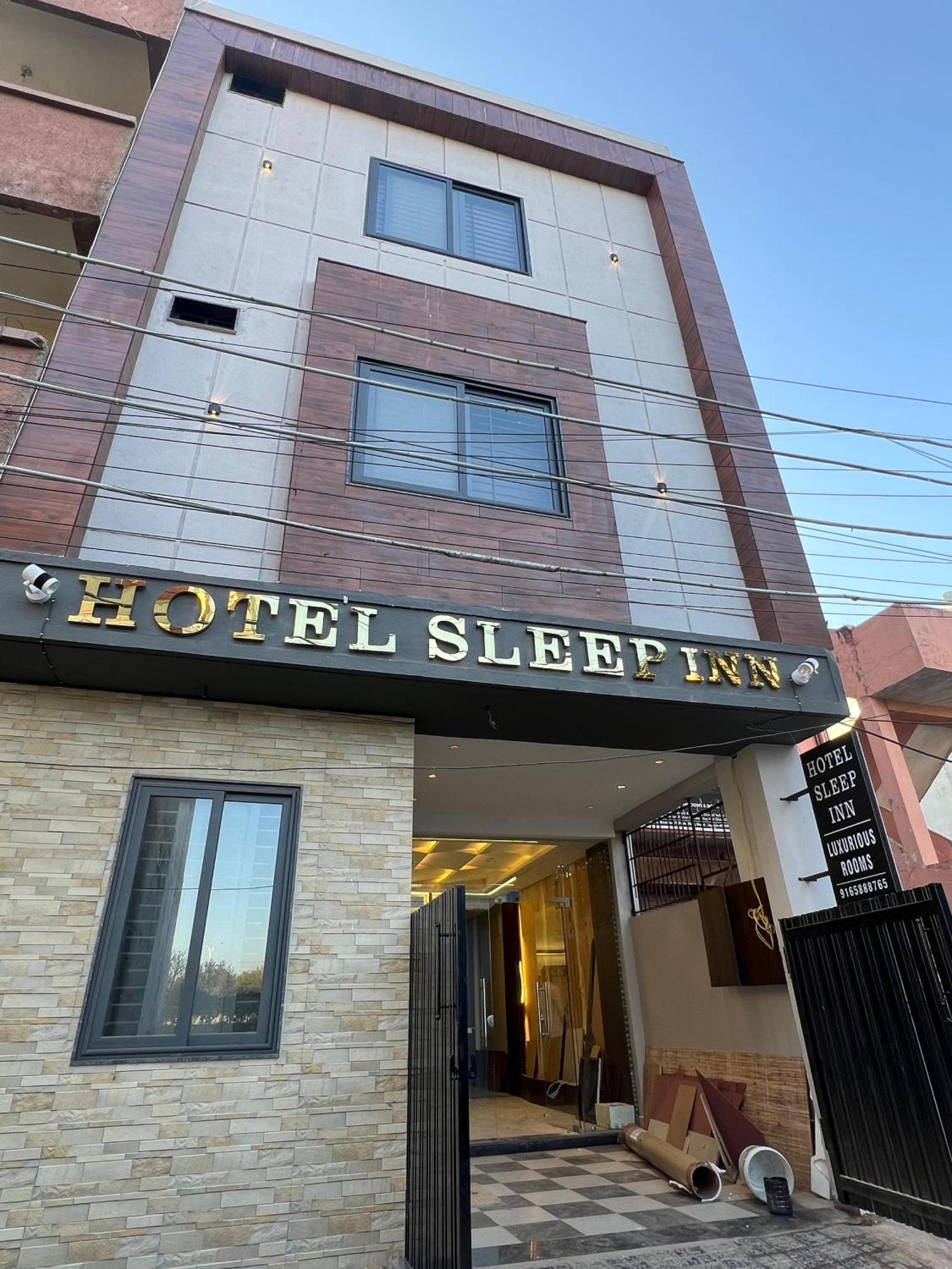 Hotel Sleep Inn Indore Bagian luar foto
