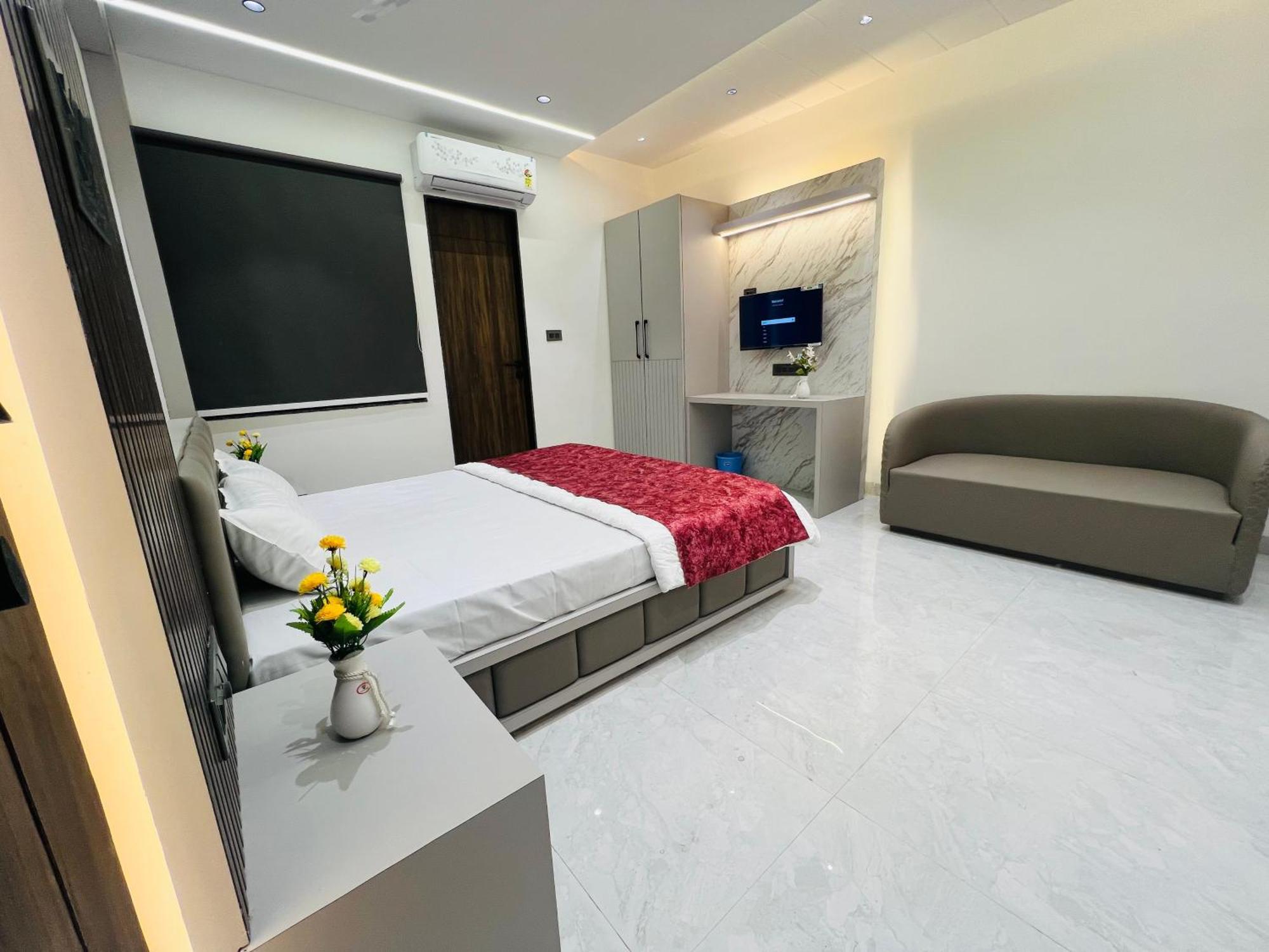 Hotel Sleep Inn Indore Bagian luar foto